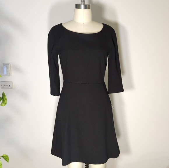 Zara black dress with cutout - Picture 4 of 5